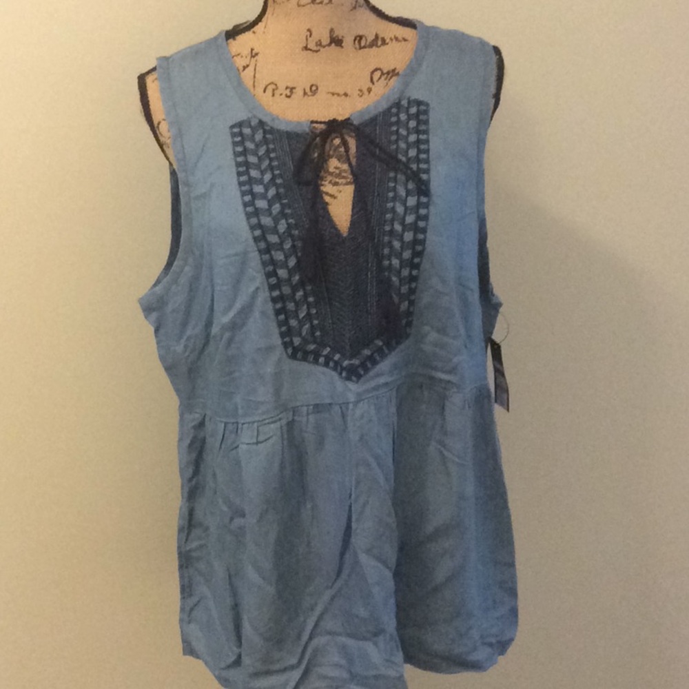 Crown & ivy chambray top